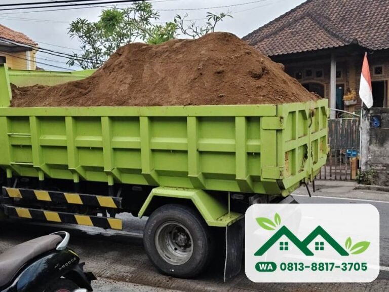 Dam truk berisi tanah subur dari mitra Tabanan, Bali